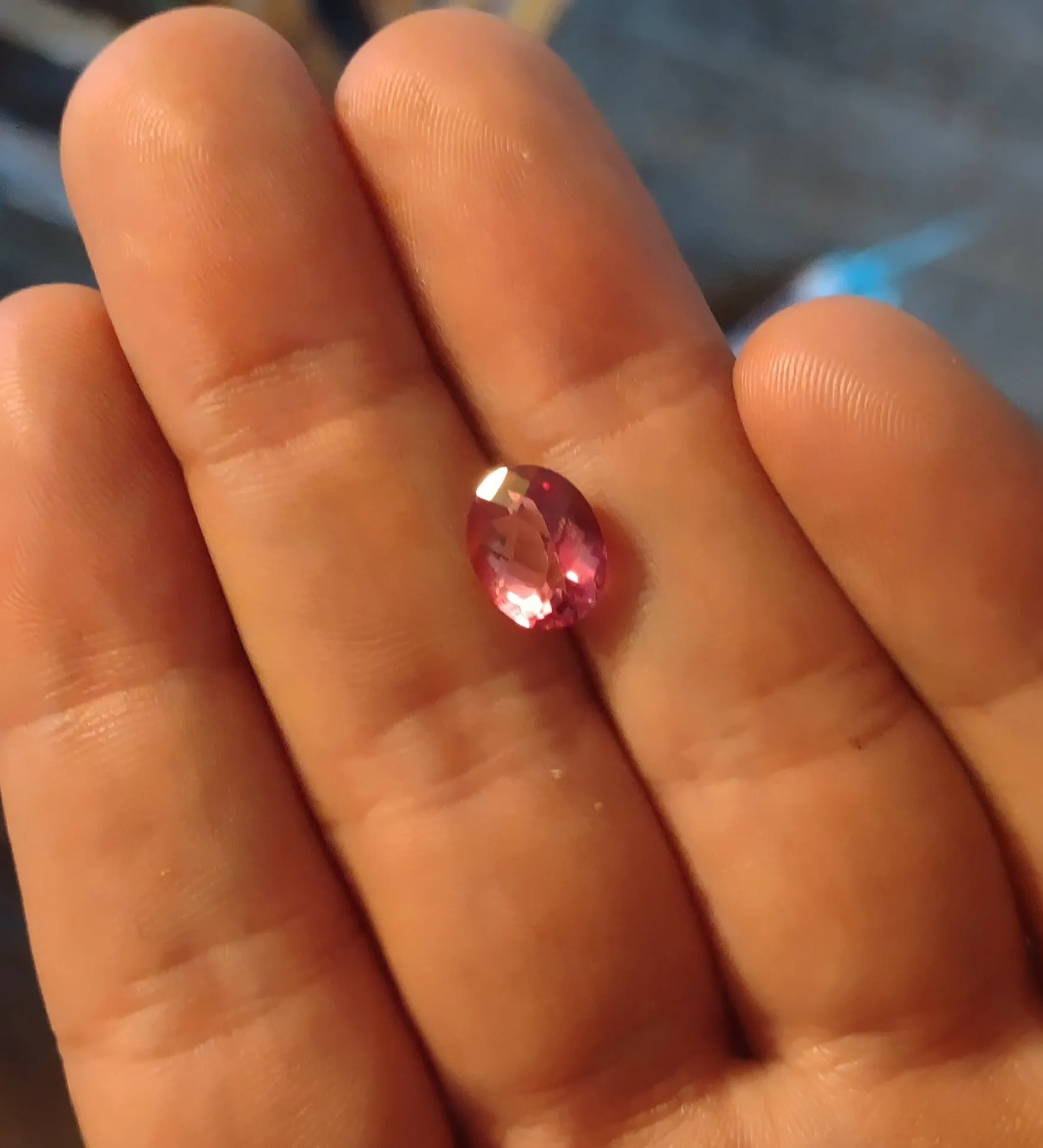 3.16 ct AMAZING HOT PINK RUBELLITE WITH RED FLASHES