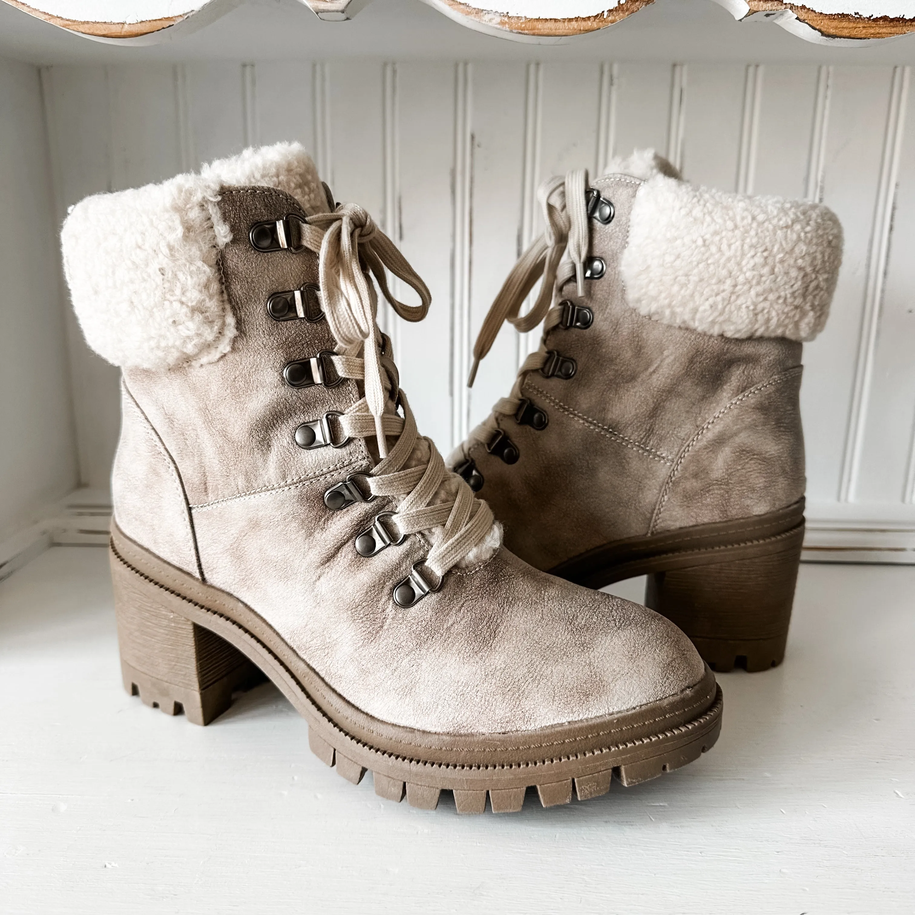 Alpine Boot - Cream