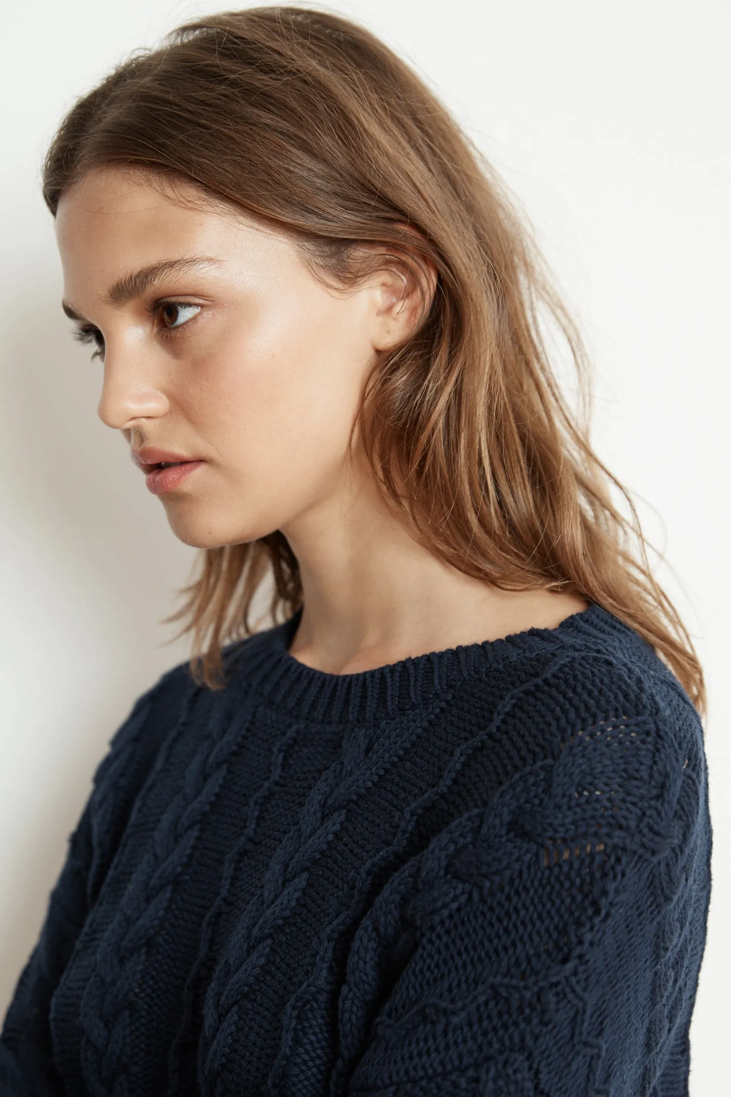 ARELY COTTON CABLE KNIT SWEATER IN NAVY