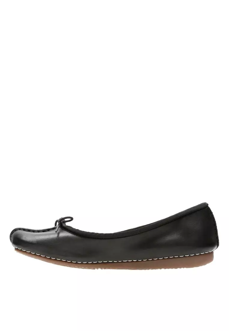 Clarks Clarks Freckle Ice Black Leather Womens Casual Flats