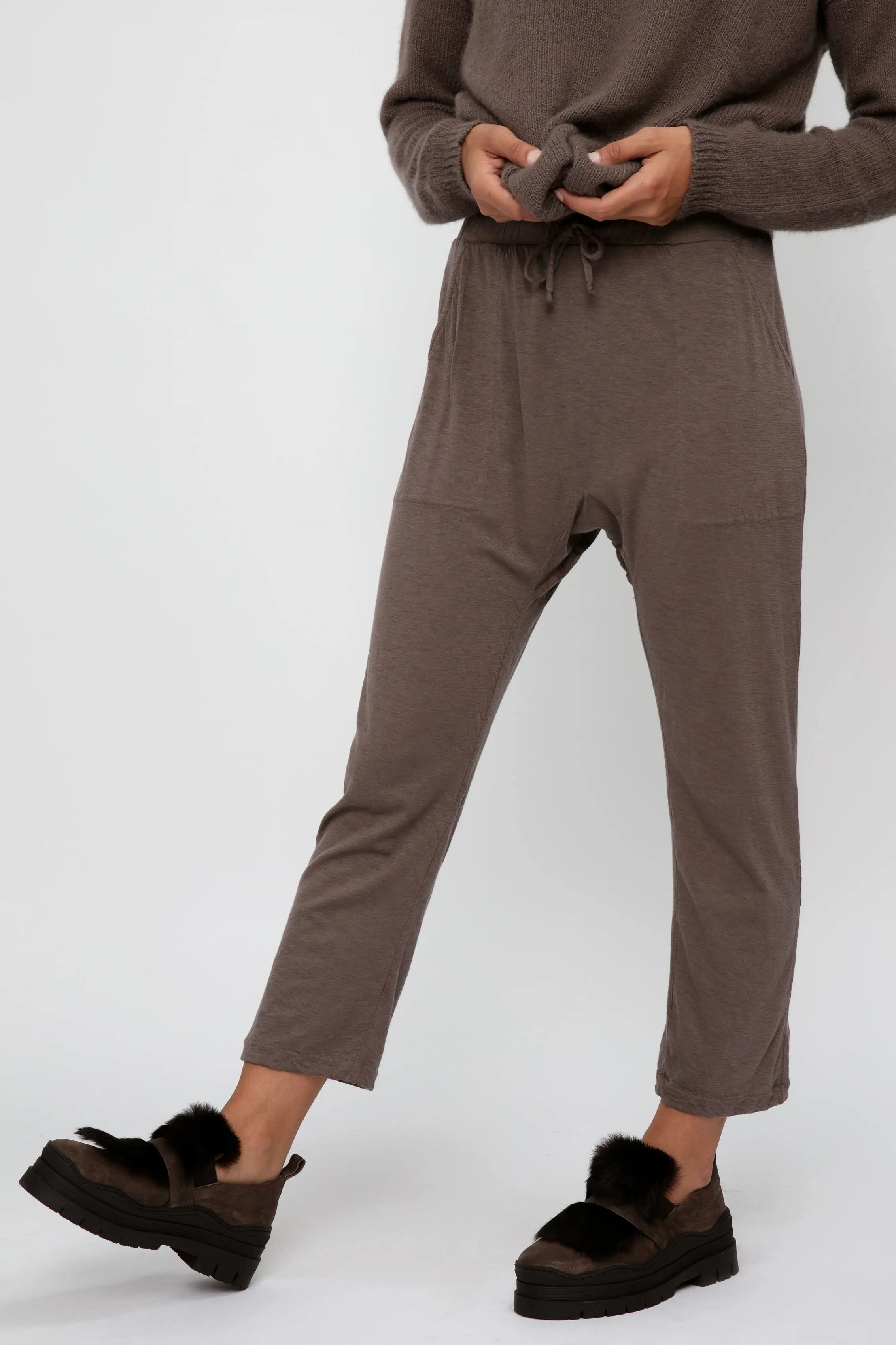 Cool Cashmere Jersey Jogger in Choco