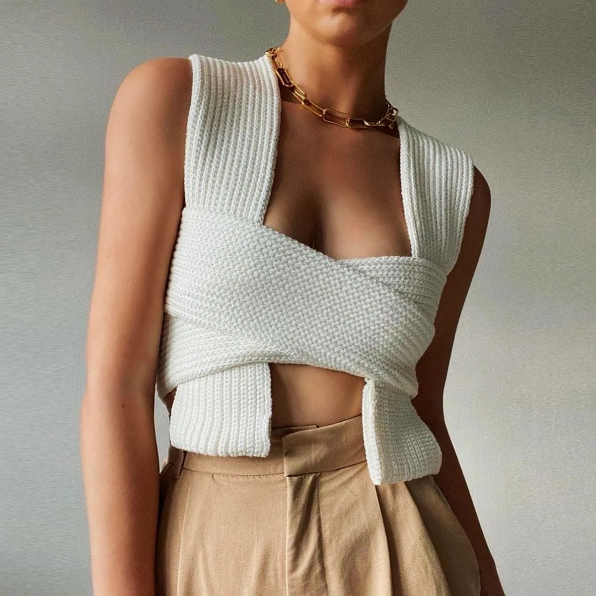 JENNIFER KNITTED CROP TOP