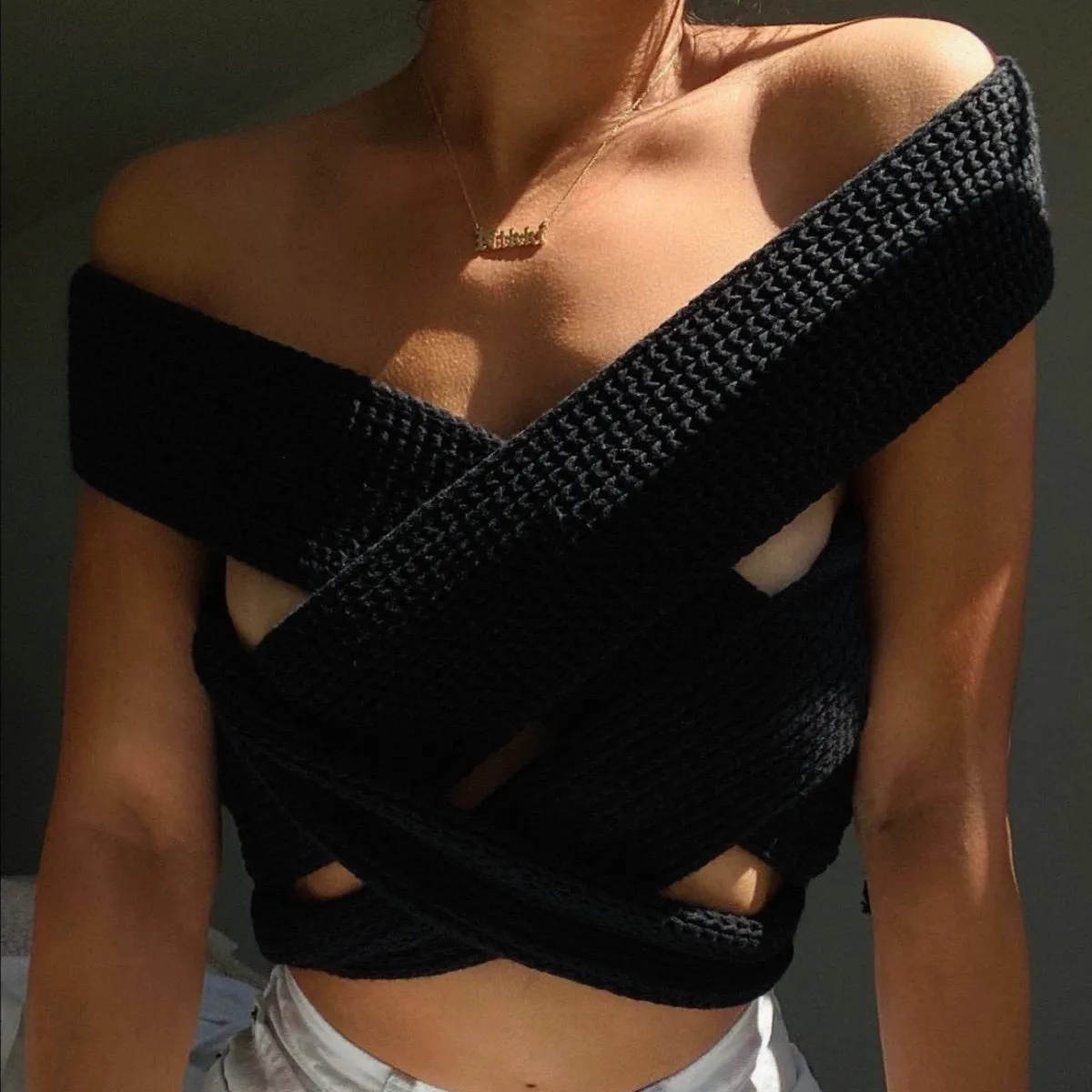 JENNIFER KNITTED CROP TOP