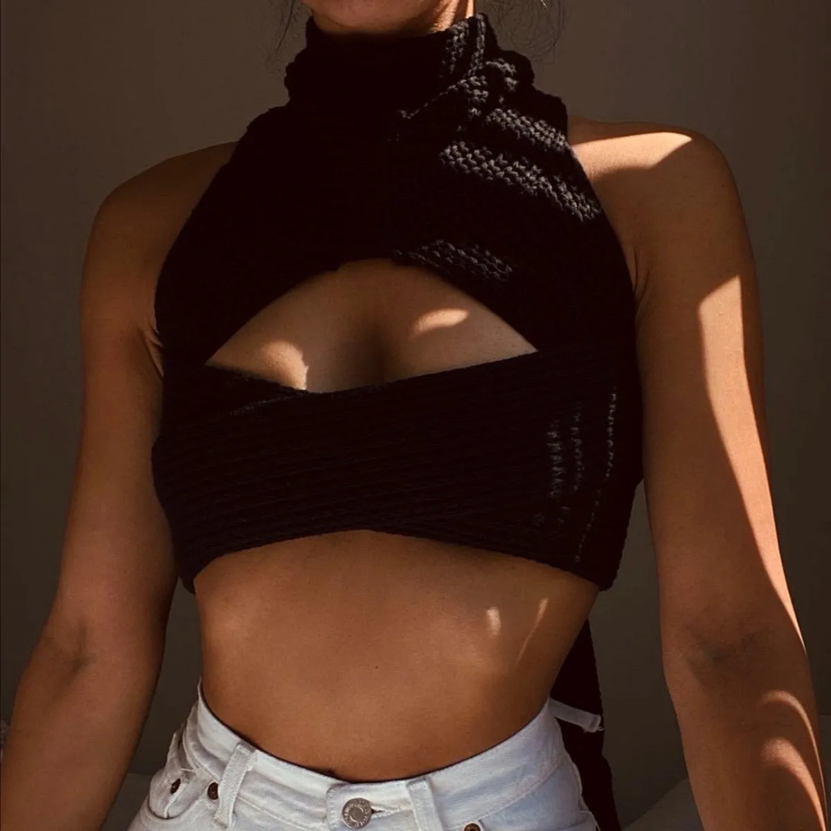 JENNIFER KNITTED CROP TOP