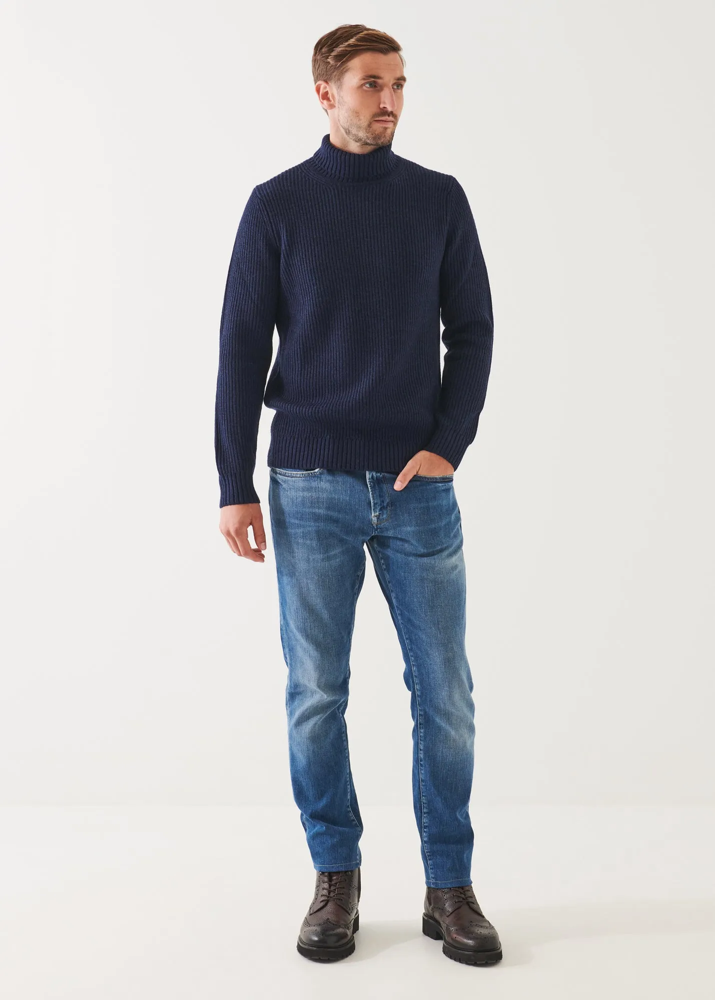 MERINO RIBBED KNIT TURTLENECK