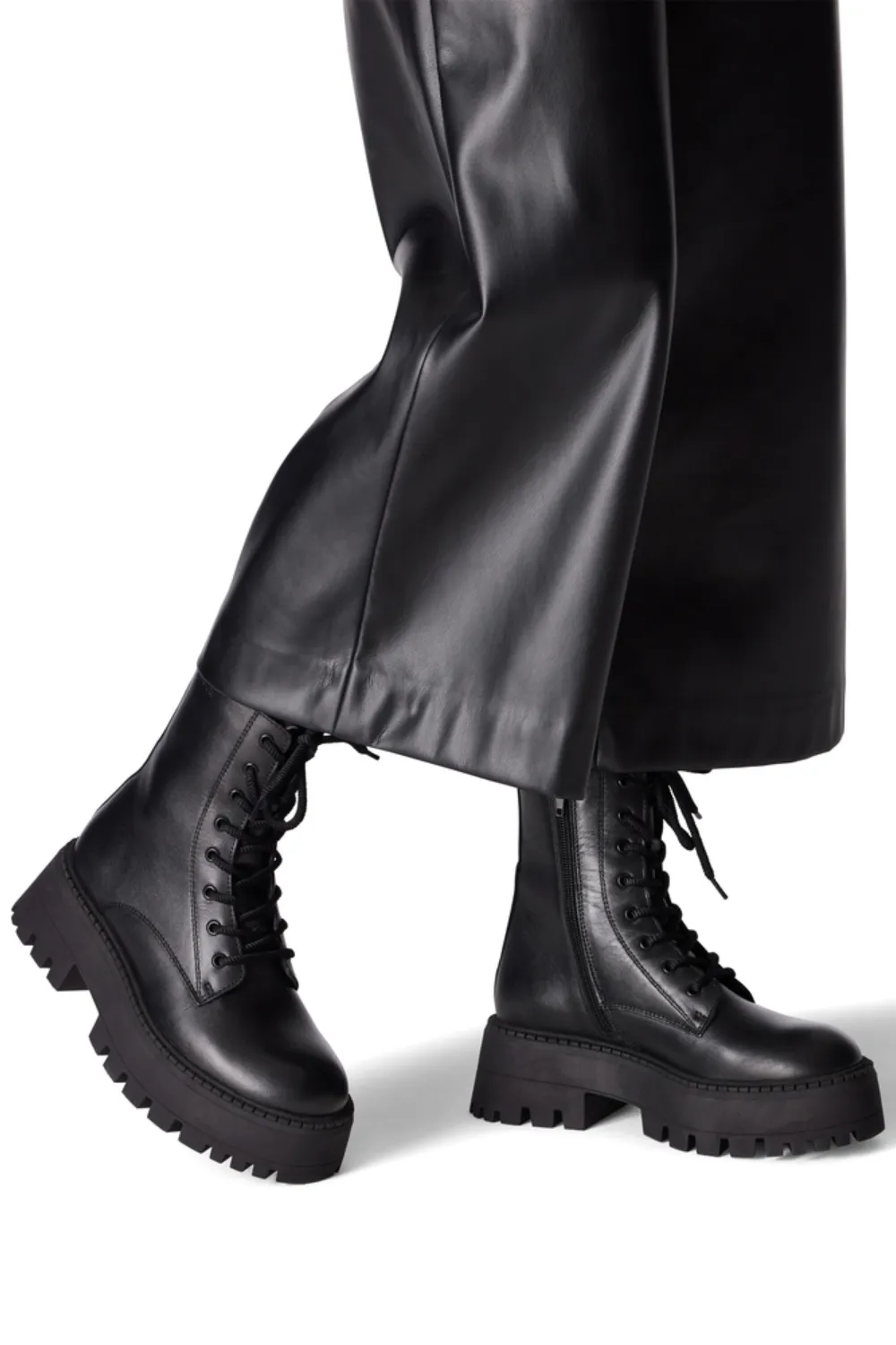 TAMARIS 1-25228-43 BLACK LEATHER MILITARY BOOTS