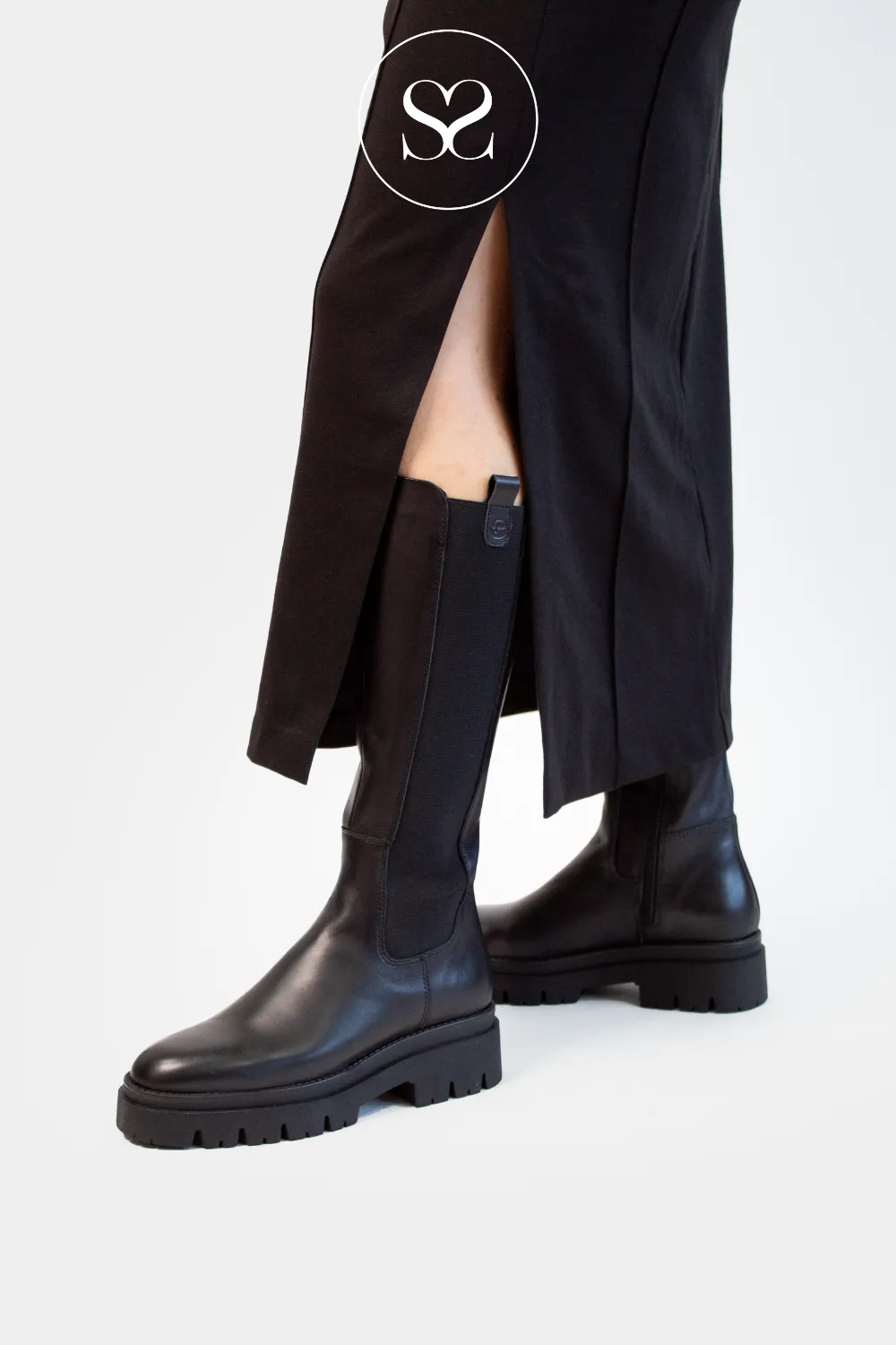 TAMARIS 1-25608-41 BLACK LEATHER CHUNKY KNEE HIGH BOOTS