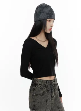 V-Neck Hooded Crop Top CF429