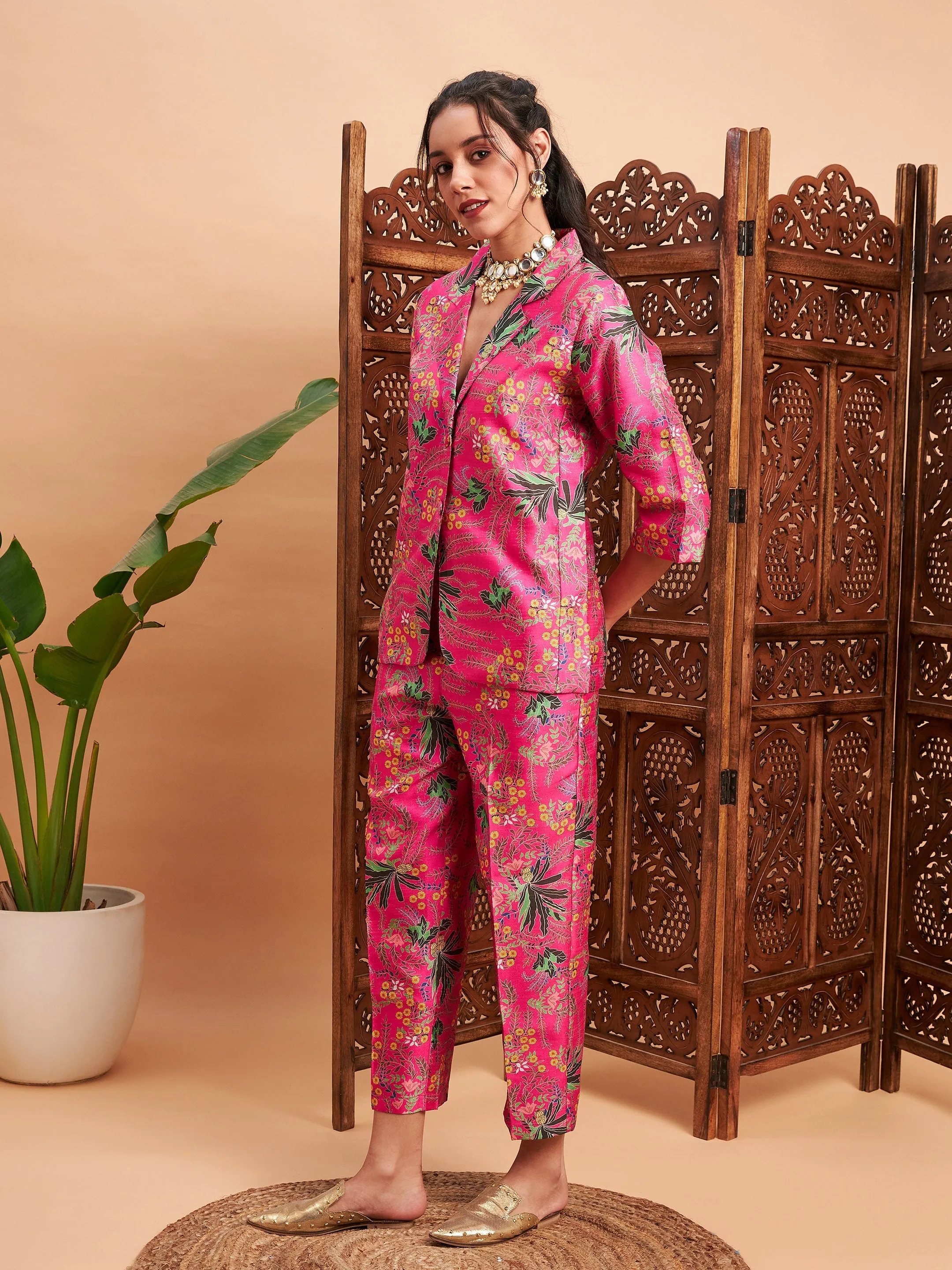 Women Pink Floral Blazer With Straight Pants